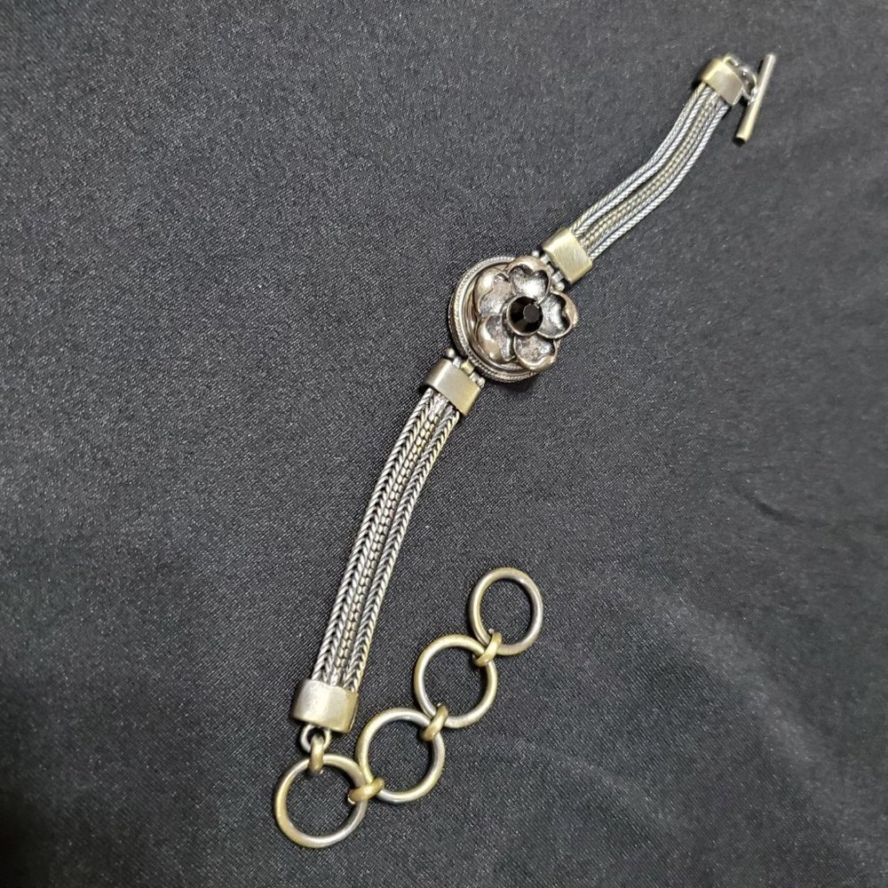 Snap toggle closure bracelet and snap charm 6-1/2" - 9" with extndr.